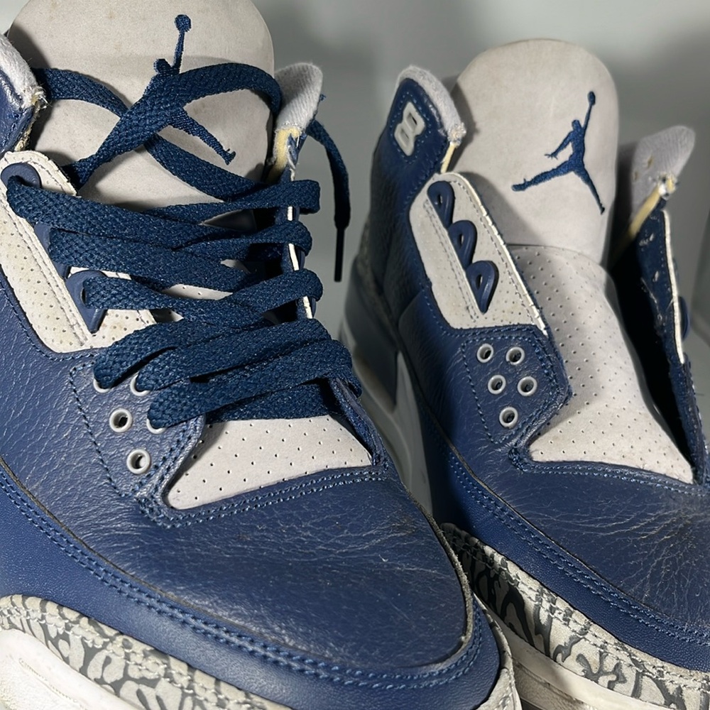 Jordan navy blue 3s size 9 no box